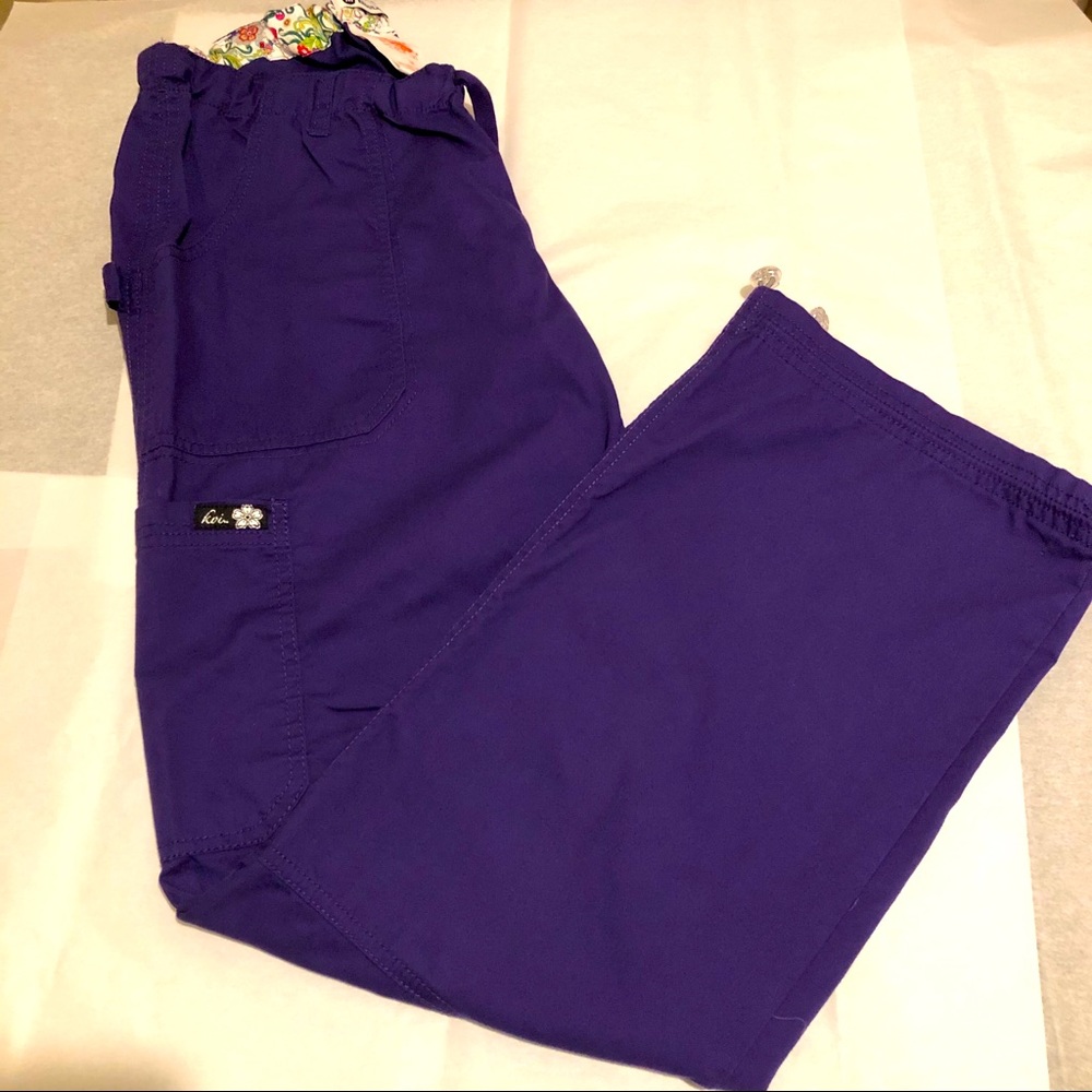 koi Scrub Lindsey Cargo pants Purple Size Medium